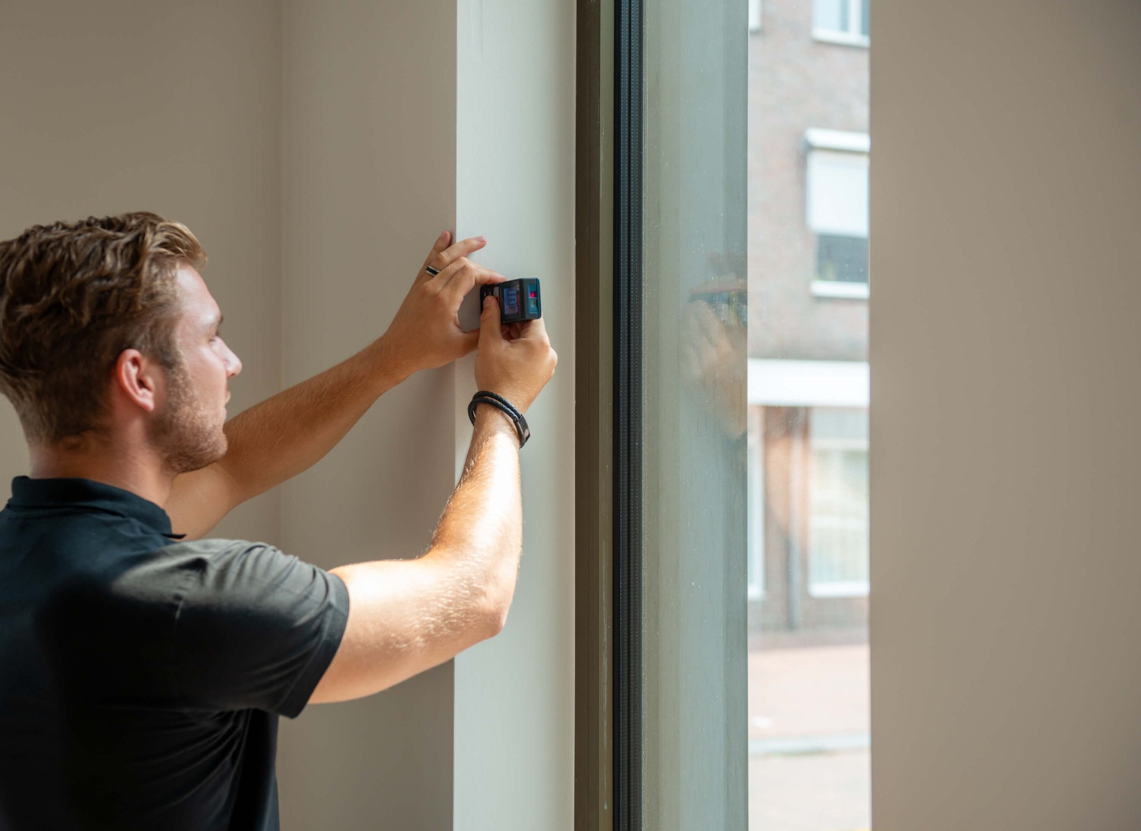 Measuring a window for Smartblinds window coverings